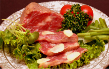 馬刺しの食べ方/馬刺しレシピ：桜肉のタタキ